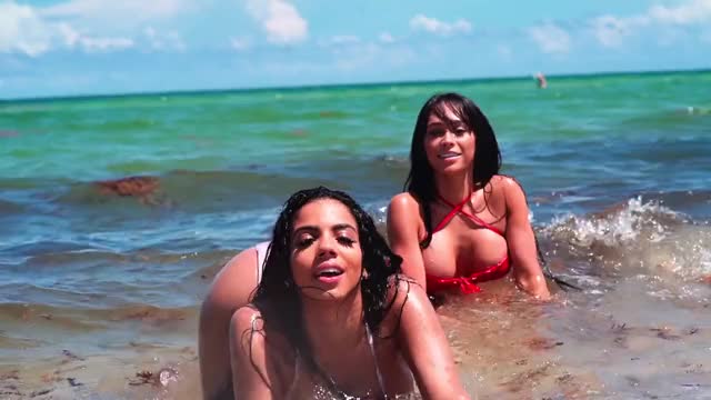 BEBE - 6ix9ine Ft. Anuel AA (Prod. By Ronny J) (Official Music Video)