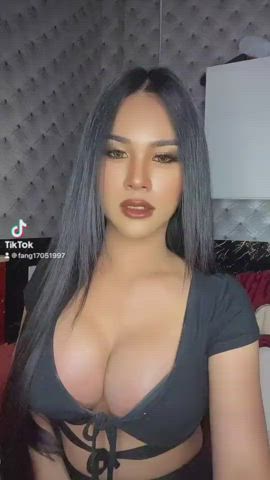 big tits cleavage eye contact non-nude pretty solo thai trans gif