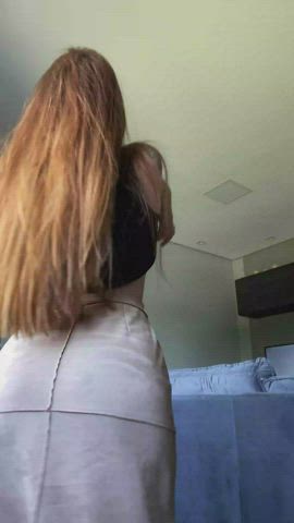 amateur booty redhead latinas gif