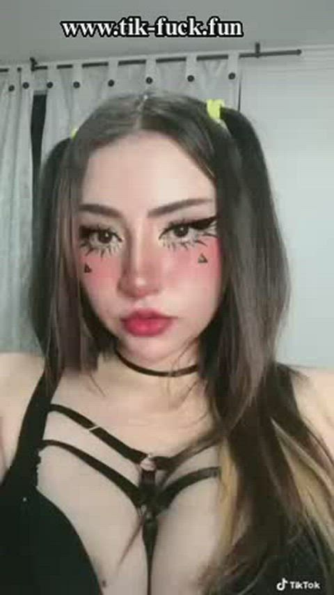 amateur big tits boobs cute pussy sex solo teen tiktok tits gif