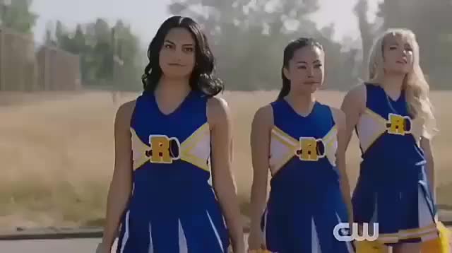 Camila Mendes & Madelaine Petsch - Riverdale 3X02