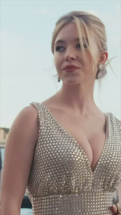 Sydney Sweeney gif