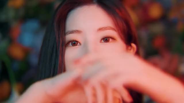 Dahyun (201017 - "Eyes wide open" Concept Film)