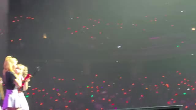 [FANCAM] 190723 트와이스 (TWICE) "Knock Knock" (Encore) TWICELIGHTS