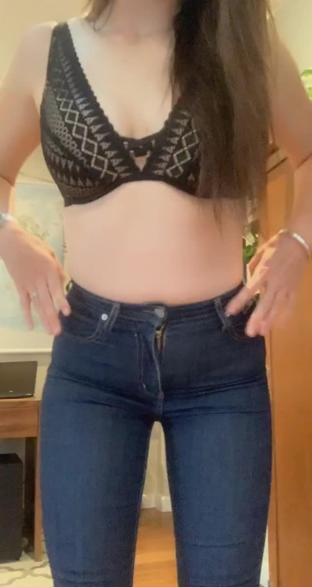 [F] What’s under my jeans? ?