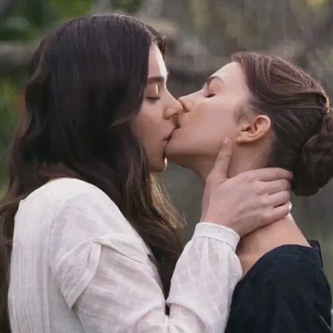 Hailee Steinfeld Collection of Girl Kissing