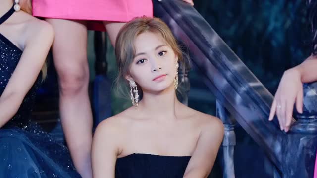 526. Twice - Tzuyu