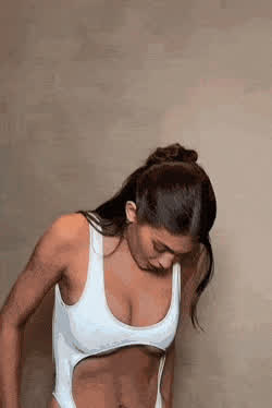 big tits boobs fake boobs kylie jenner gif