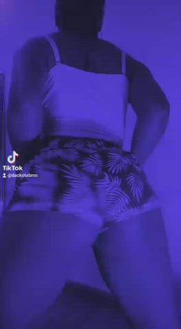 ass big ass bouncing colombian dancing ebony latina sensual shaking gif