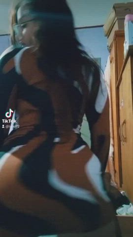 ass tiktok twerking gif