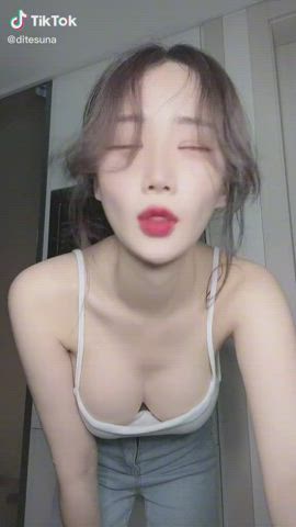 Asian Korean TikTok gif