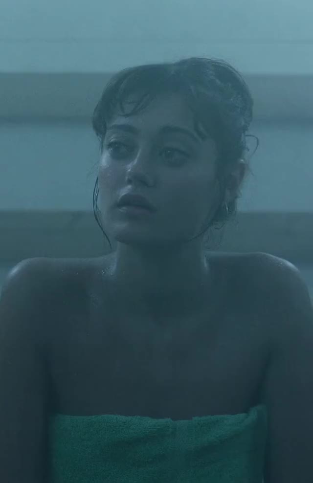 Ella Purnell in Sweetbitter (TV Series 2018– ) [S02E01] - Cropped