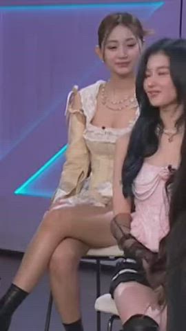 asian taiwanese thighs gif