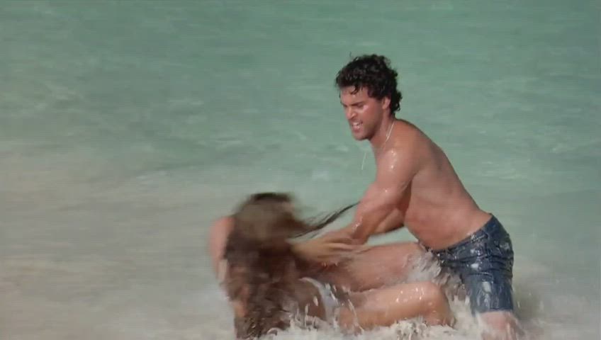 Beach Big Tits Forced Kelly Brook Sucking Tits gif