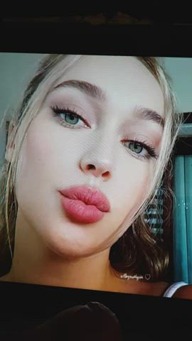 alycia debnam-carey celebrity cum cumshot facial tribbing tribute gif