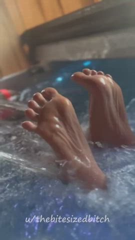 Hot Tub Toe Machine