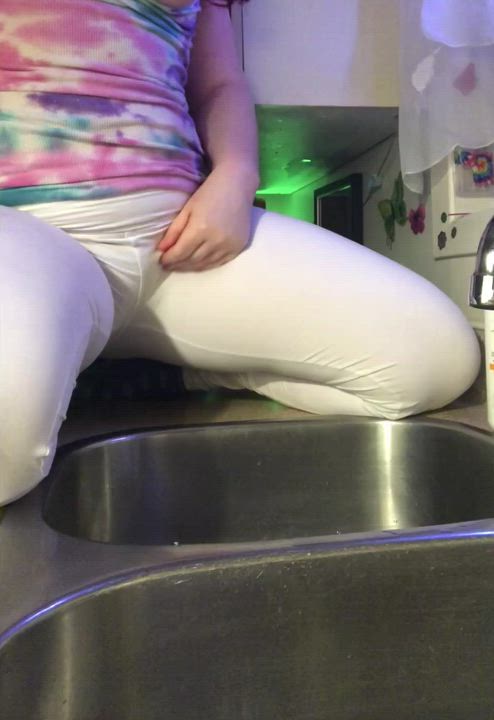 Chubby Kitchen Leggings Peeing Pissing Redhead Thick Wet gif