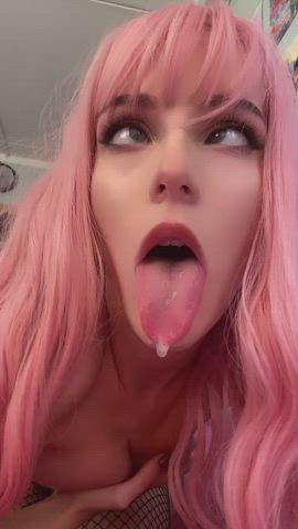 Cum on my face😍