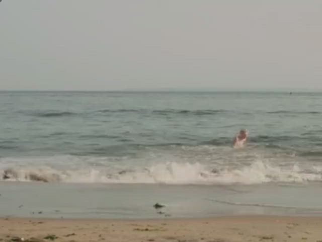 beach celebrity public celebs gif