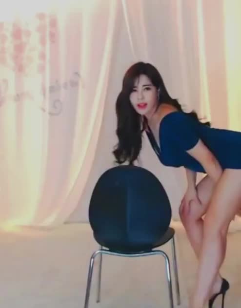 BJ - Arisha Chair Dance