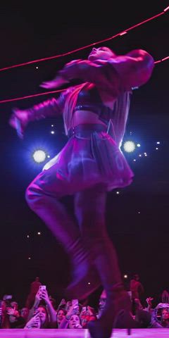 ariana grande ass big ass gif