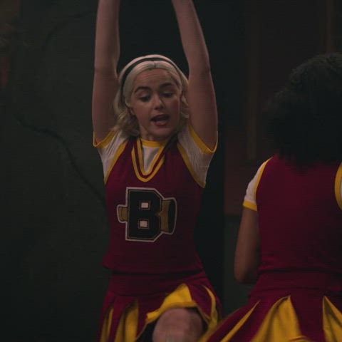 Kiernan Shipka cheerleader