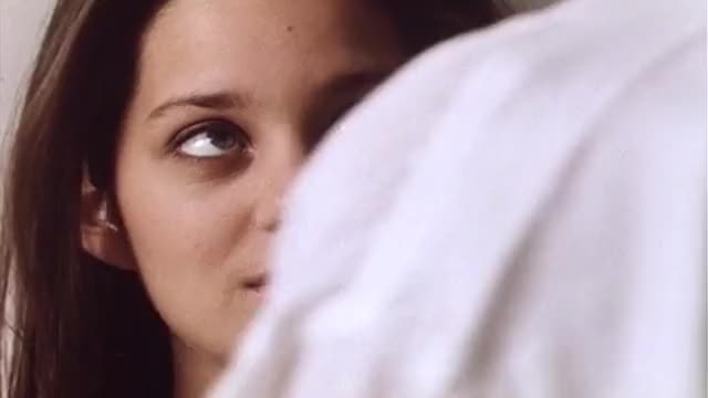 Marion Cotillard gif