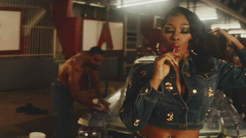 celebrity ebony megan thee stallion gif