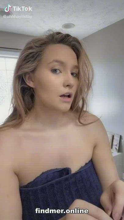 Amateur Ass Blonde Dancing German Girls Homemade Teen TikTok Tits UK USA gif