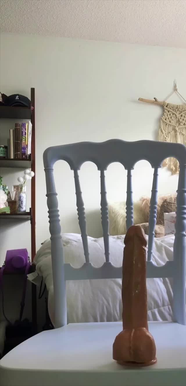 You cuties were asking for a vid of me riding my dildo. Here it is (part 1/3). Upvote