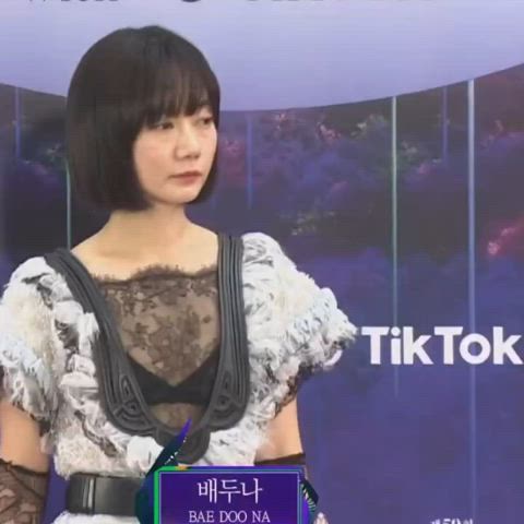 doona bae korean public gif