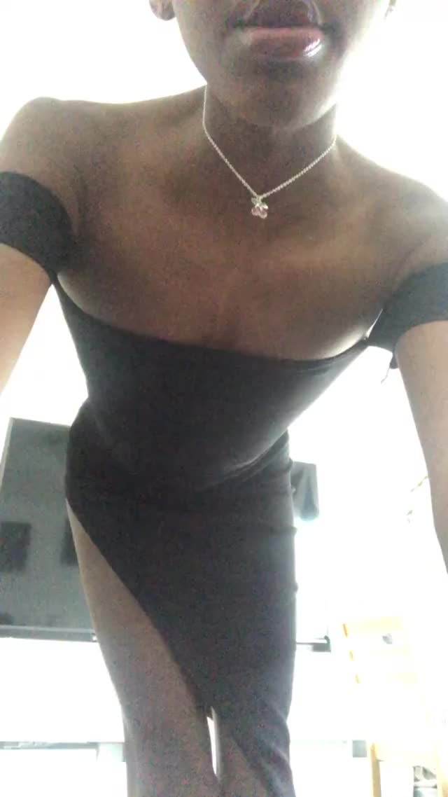 POV: you ripped a hole in my dress and started fucking me from behind ;)
