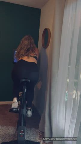 curly hair gym milf pawg riding gif