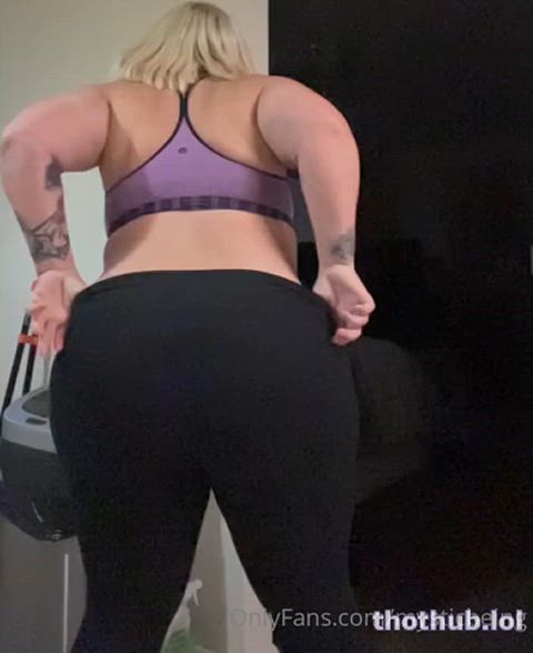 ass bbw big ass booty leggings pawg thick twerking gif