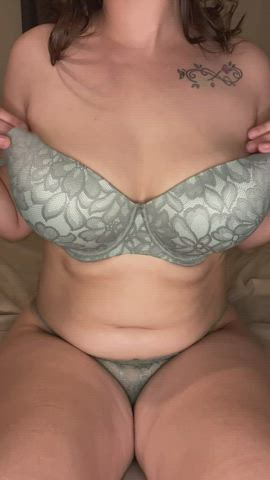 amateur natural tits onlyfans gif