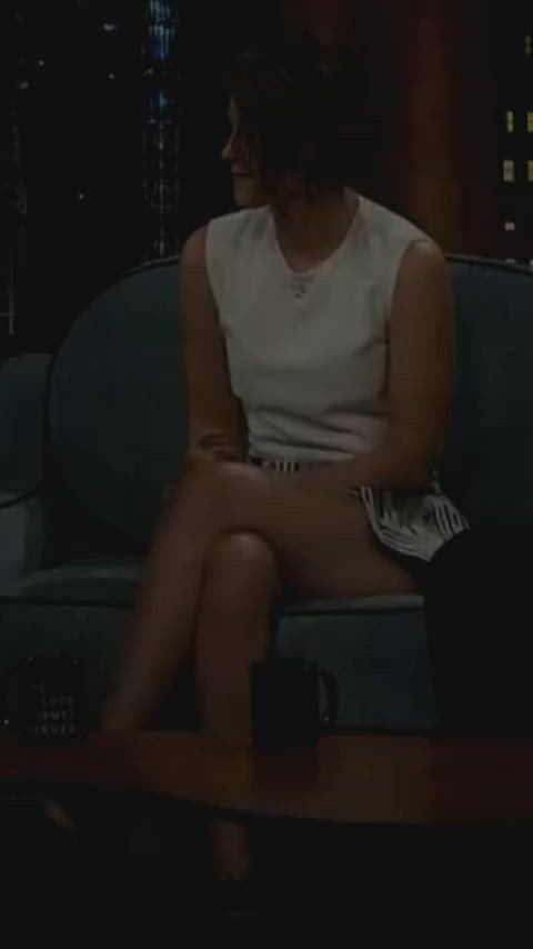 kristen stewart legs legs up gif