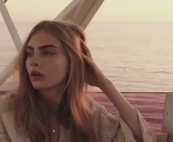 cara delevingne hair hairy hairy pussy gif