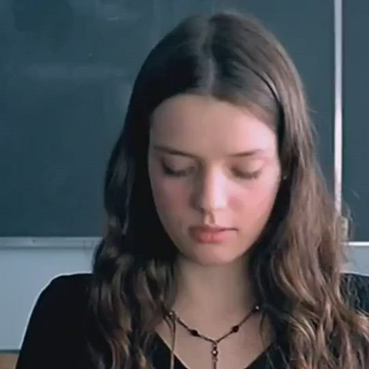 Roxane Mesquida -- Sexes tres opposes (2002)