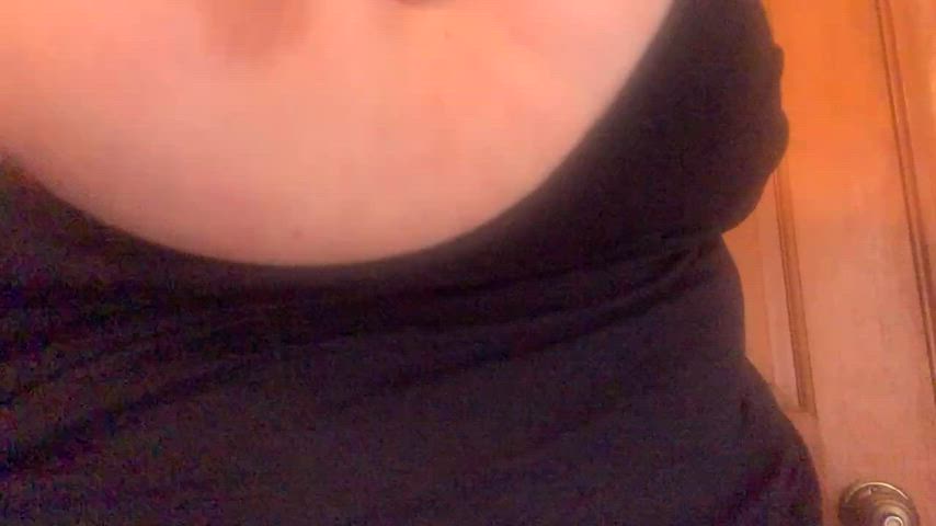 Thursday titty drop…slow mo style 🫦💋