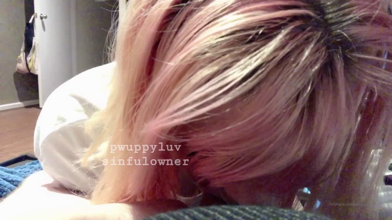 18 Years Old Amateur Blowjob Emo Homemade Pink Sucking Teen gif