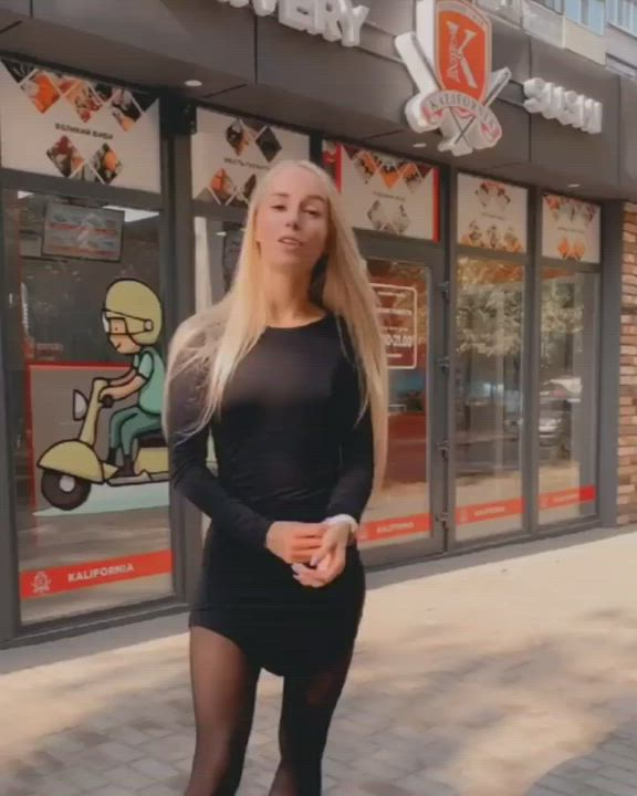 Katyusha Gavrilova promoting sushi