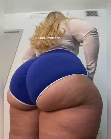 bbw big ass booty pawg shorts gif