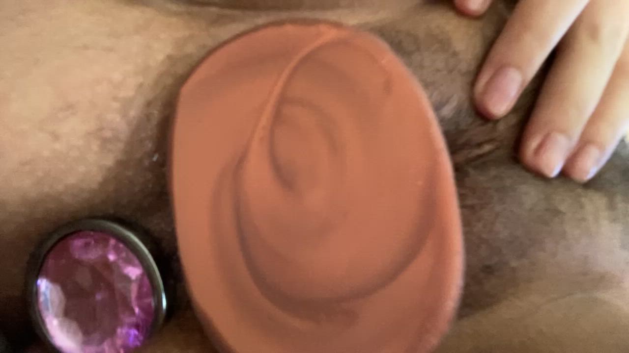 Love when pushing out a toy results in a little pee [f]