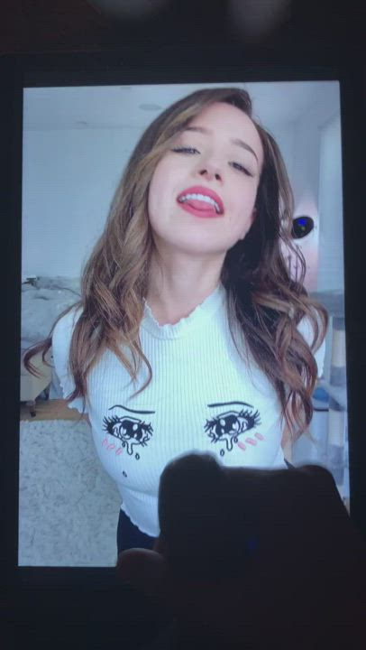 Thick load for Pokimane ♥️