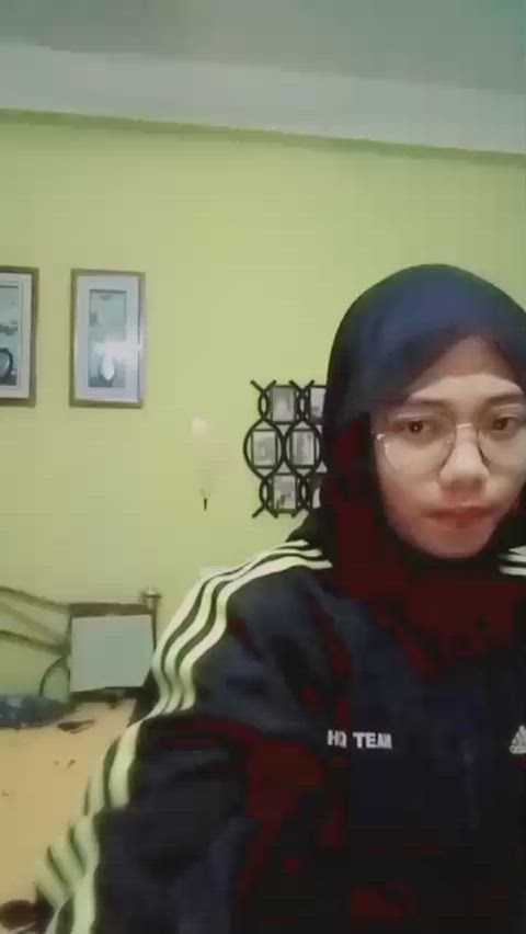 asian big tits hijab indo indonesian malaysian masturbating stripping gif