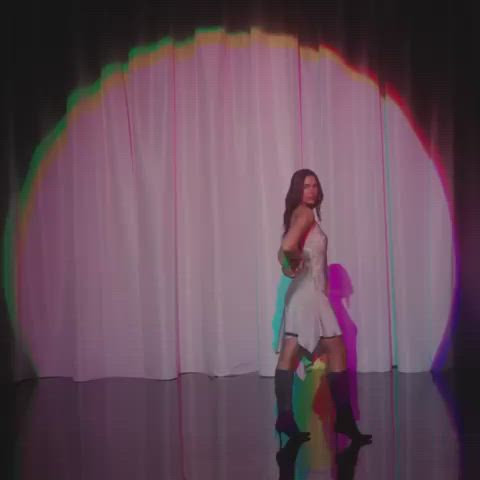 Celebrity Cute Dancing gif