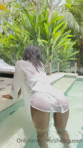 asian indonesian pool pussy spread wet pussy gif