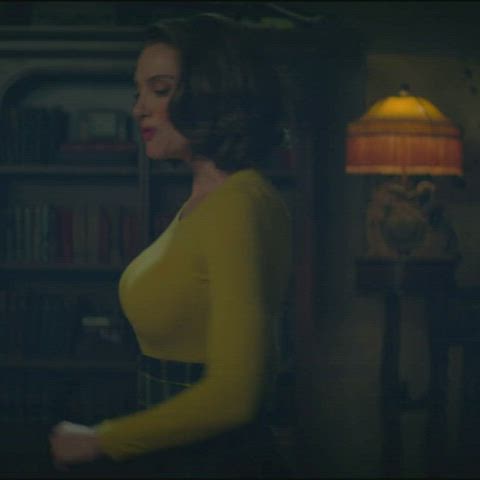 celebrity cleavage redhead white girl gif