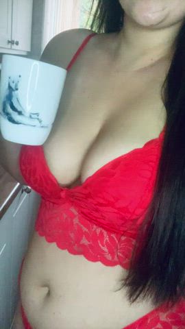 Coffee, tea or me ?