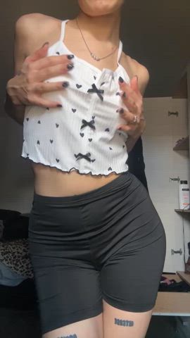 New cute crop top